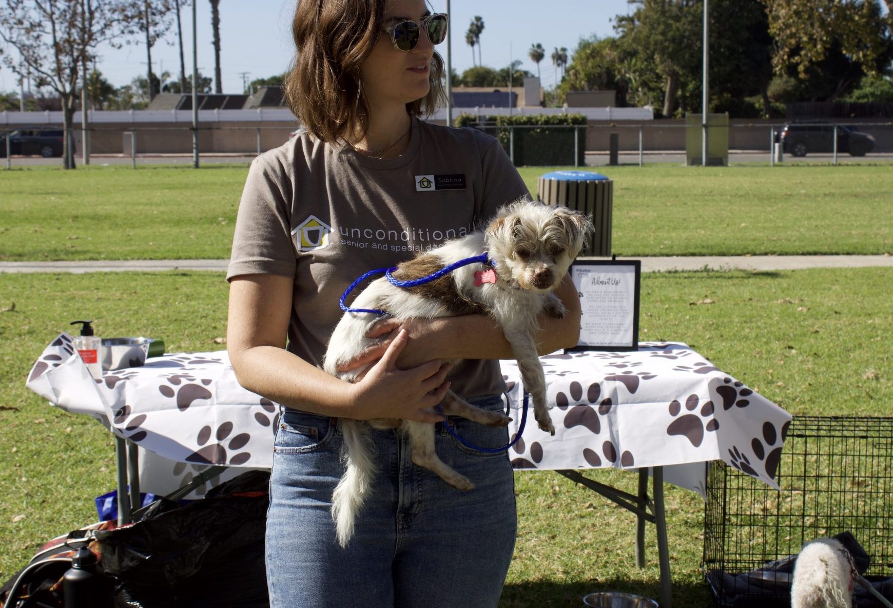 Muñeca being held